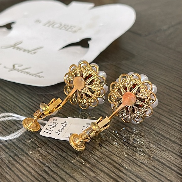 Vintage Hobe Orange and White Beaded Necklace and Clip Earring Set with Tags - Picture 6 of 17